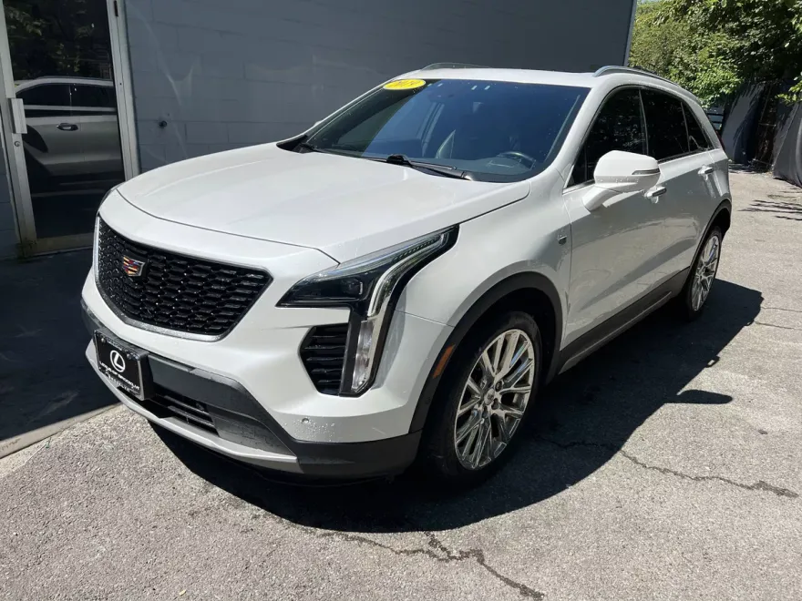 2019 Cadillac XT4 Premium Luxury photo 1