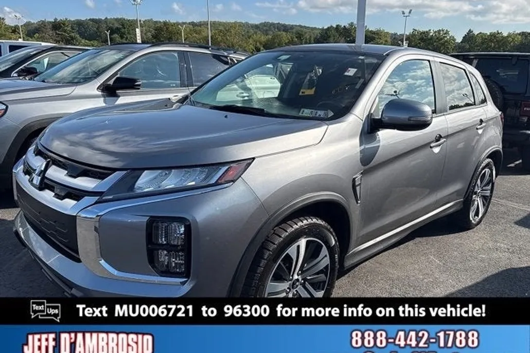 2021 Mitsubishi Outlander Sport SE photo 1