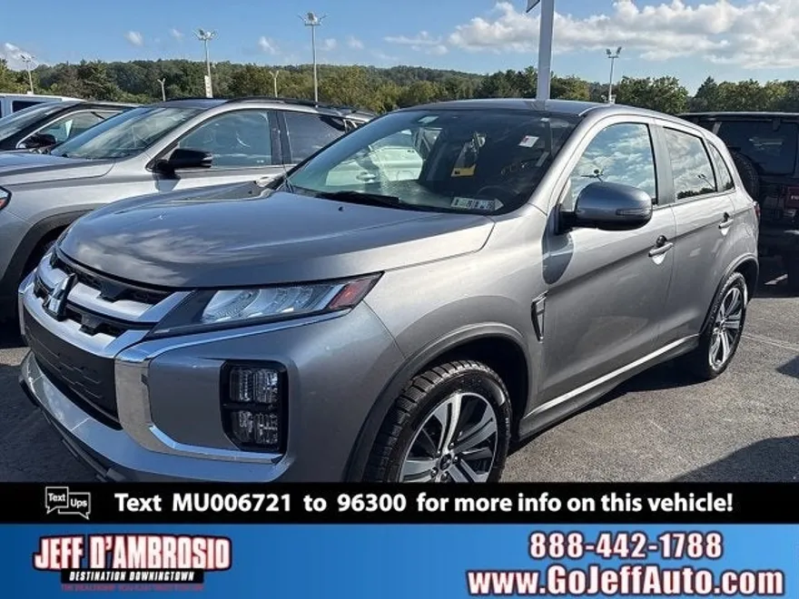 2021 Mitsubishi Outlander Sport SE photo 1