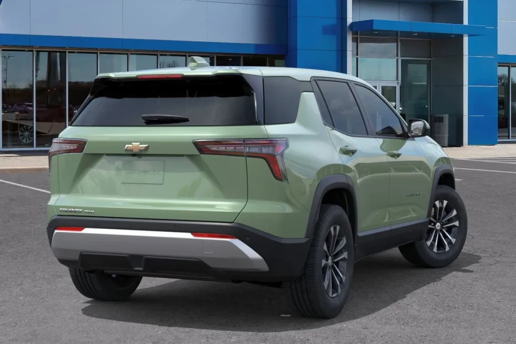 2026 Chevrolet Equinox LT photo 1