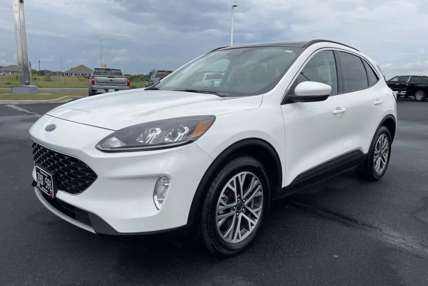 2021 Ford Escape SEL photo 1