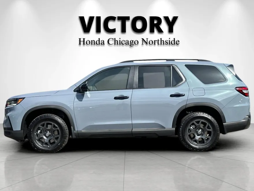 2025 Honda Pilot TrailSport photo 1