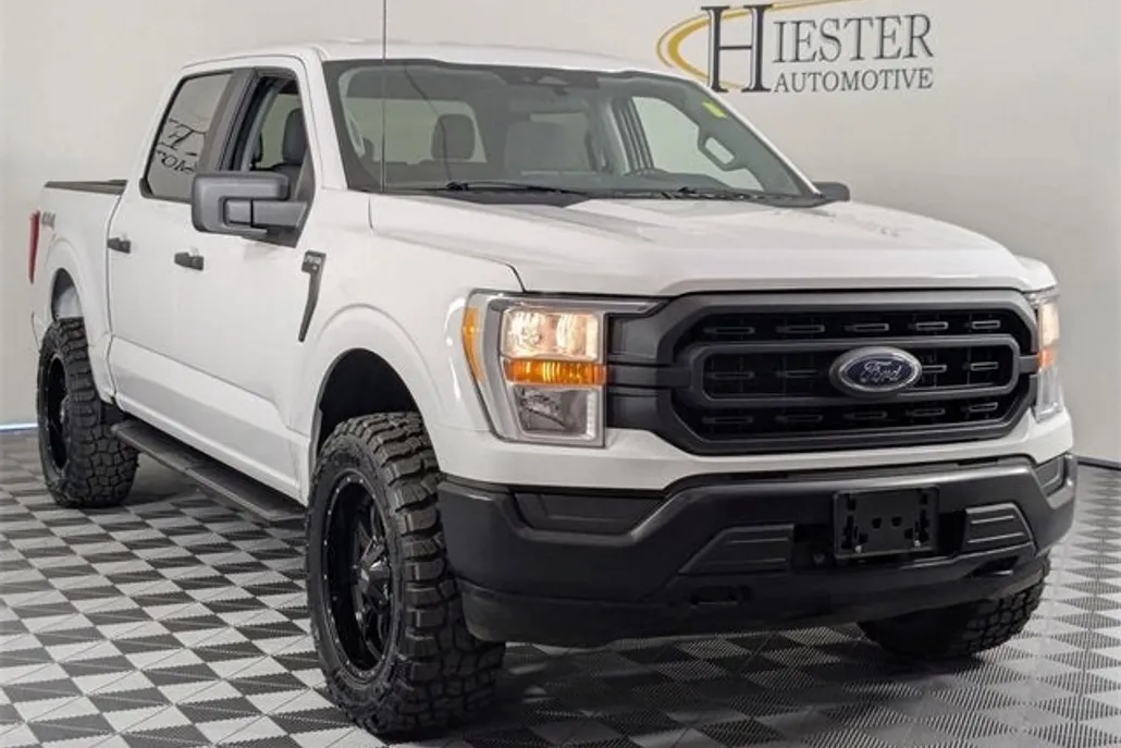 2022 Ford F-150 XL photo 1