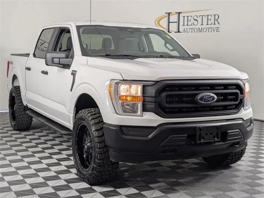 2022 Ford F-150 XL photo 1