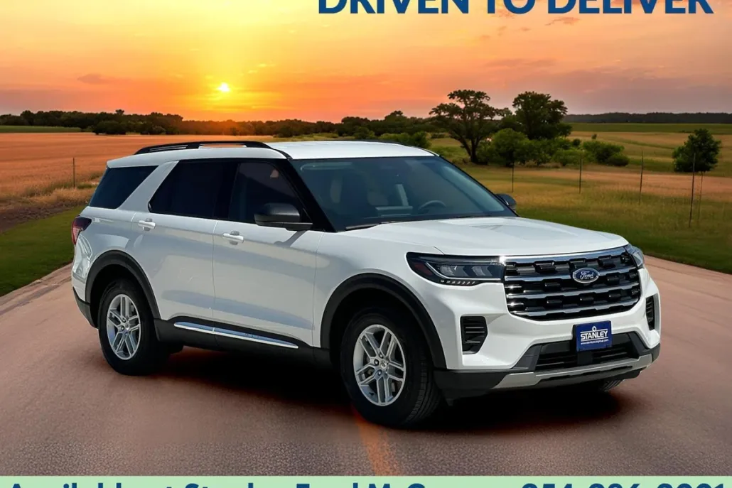 2025 Ford Explorer photo 1