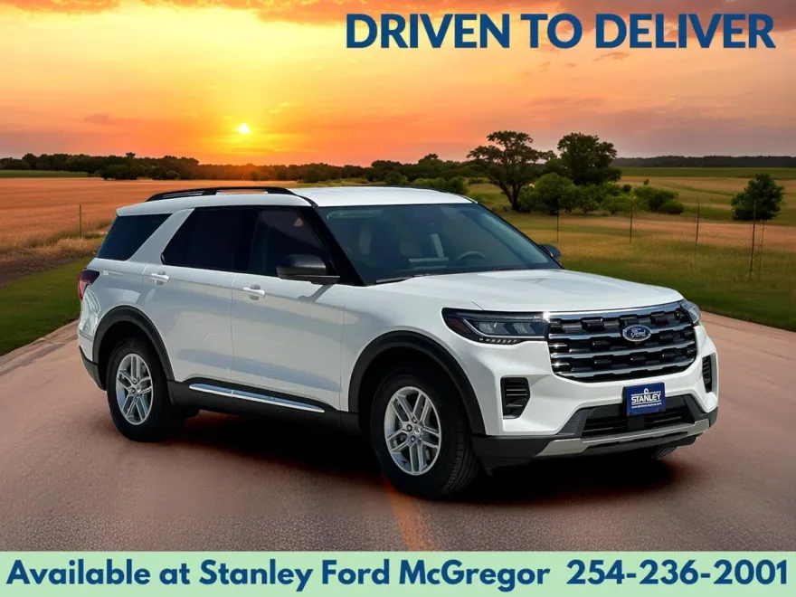 2025 Ford Explorer photo 1