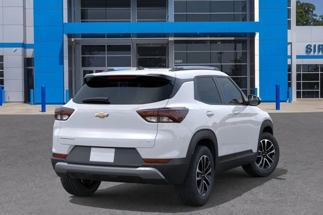 2026 Chevrolet Trailblazer LT photo 1