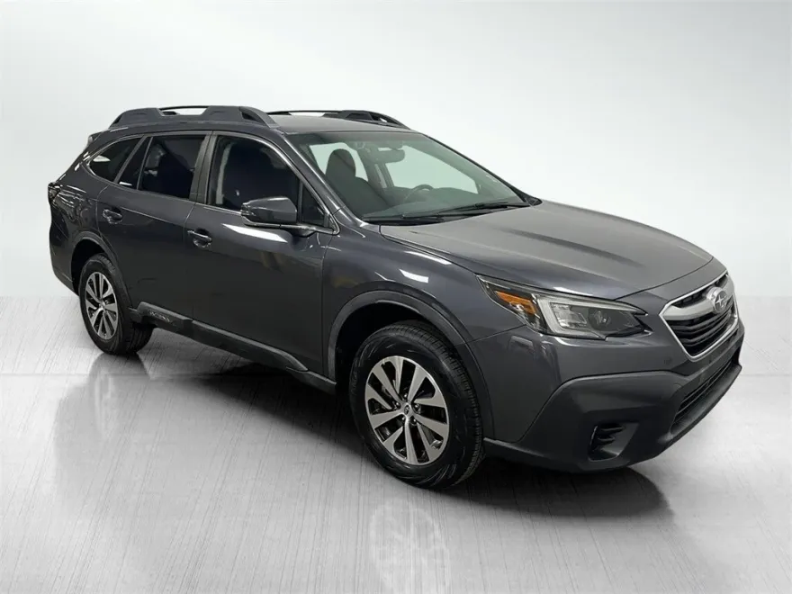2020 Subaru Outback Premium photo 1