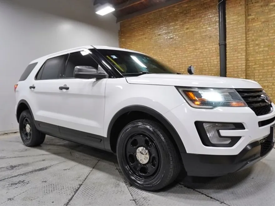 2017 Ford Explorer photo 1