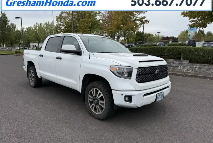 2018 Toyota Tundra SR5 photo 1
