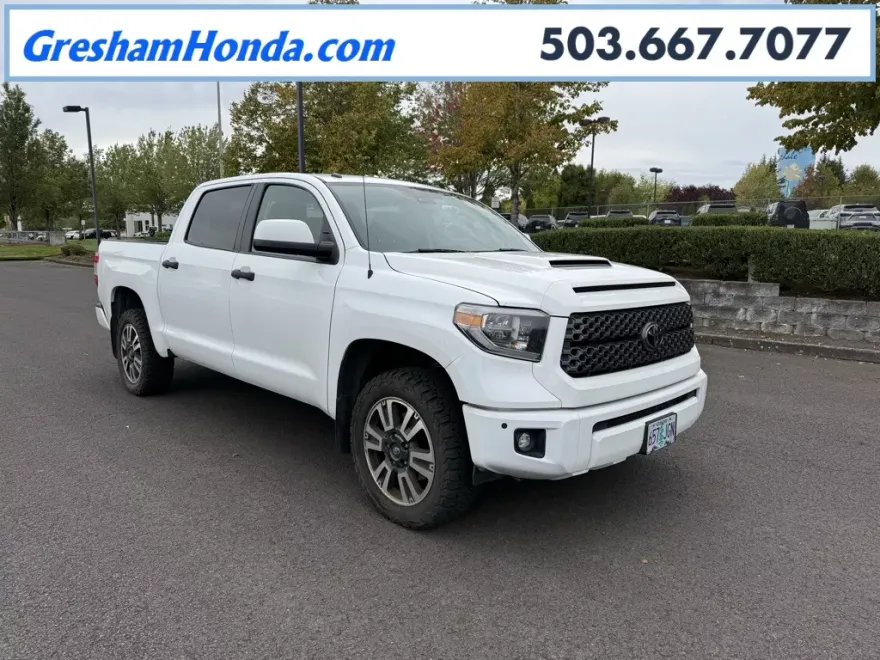 2018 Toyota Tundra SR5 photo 1