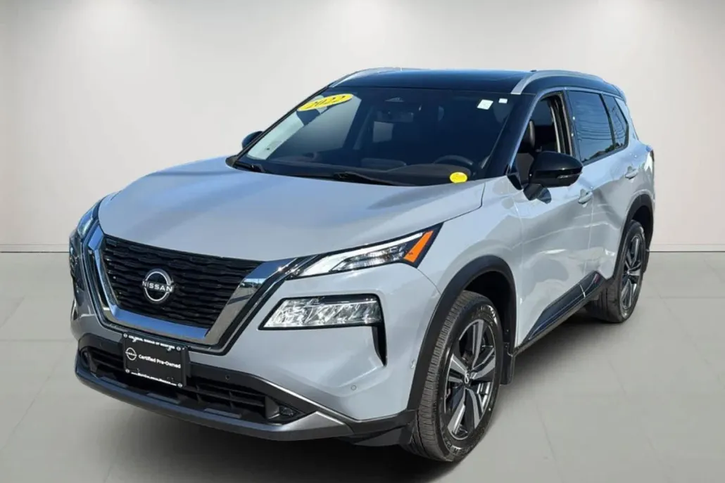 2022 Nissan Rogue SL photo 1