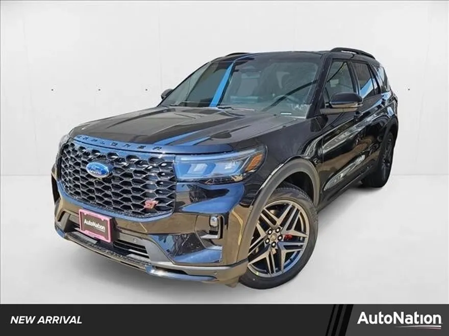 2025 Ford Explorer ST photo 1