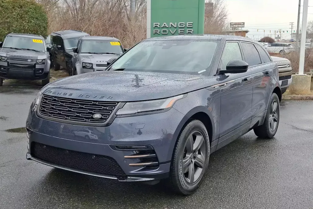 2025 Land Rover Range Rover Velar SE photo 1