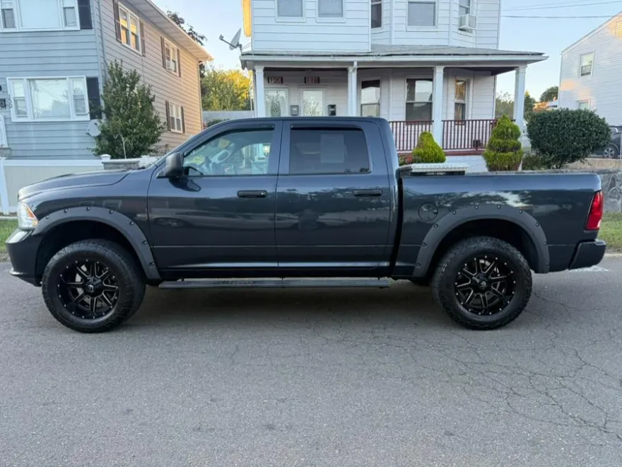 2018 Ram 1500 Express photo 1