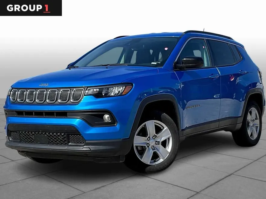 2022 Jeep Compass Latitude photo 1