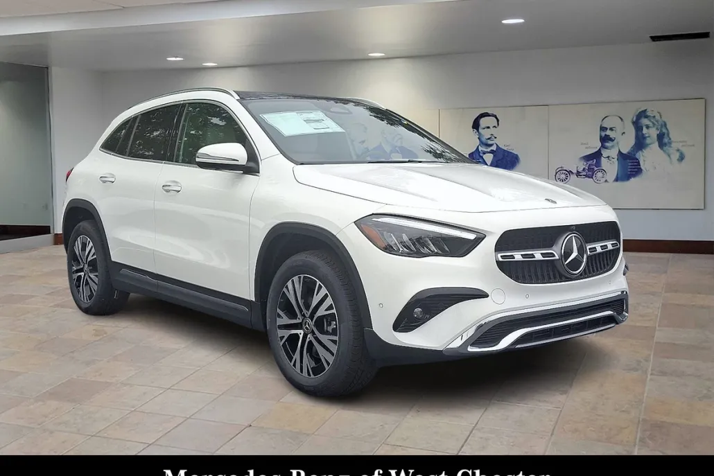 2026 Mercedes Benz GLA 250 4MATIC photo 1