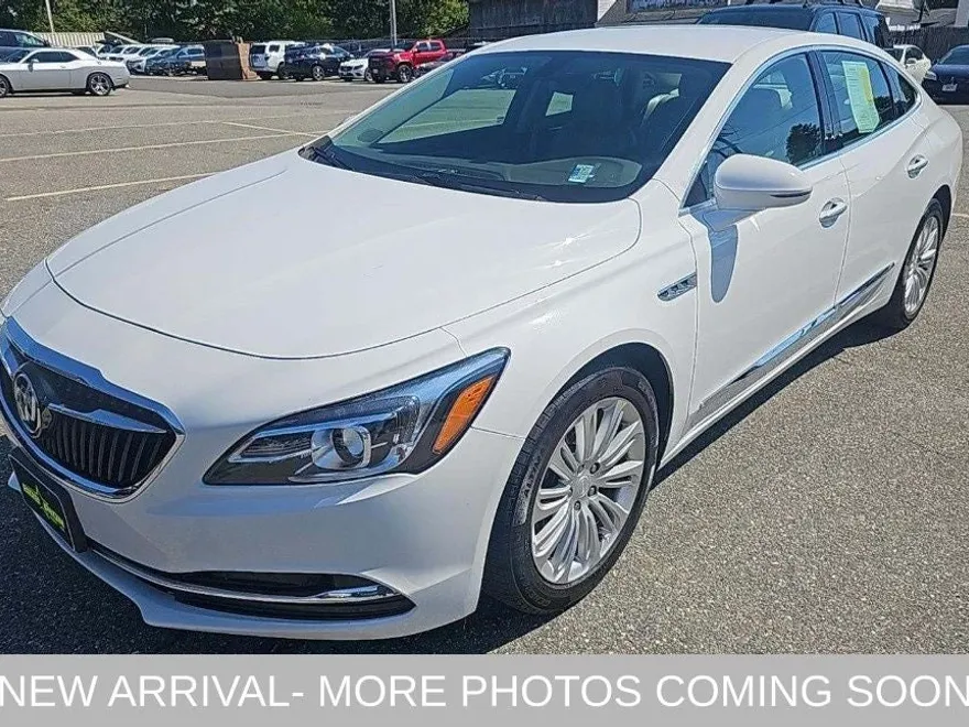 2019 Buick LaCrosse Essence photo 1