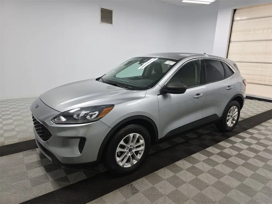 2022 Ford Escape SE photo 1