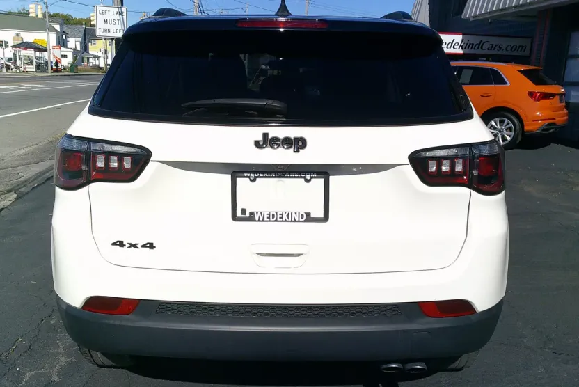 2021 Jeep Compass Latitude Altitude photo 1