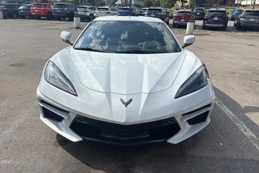 2021 Chevrolet Corvette Stingray 2LT photo 1
