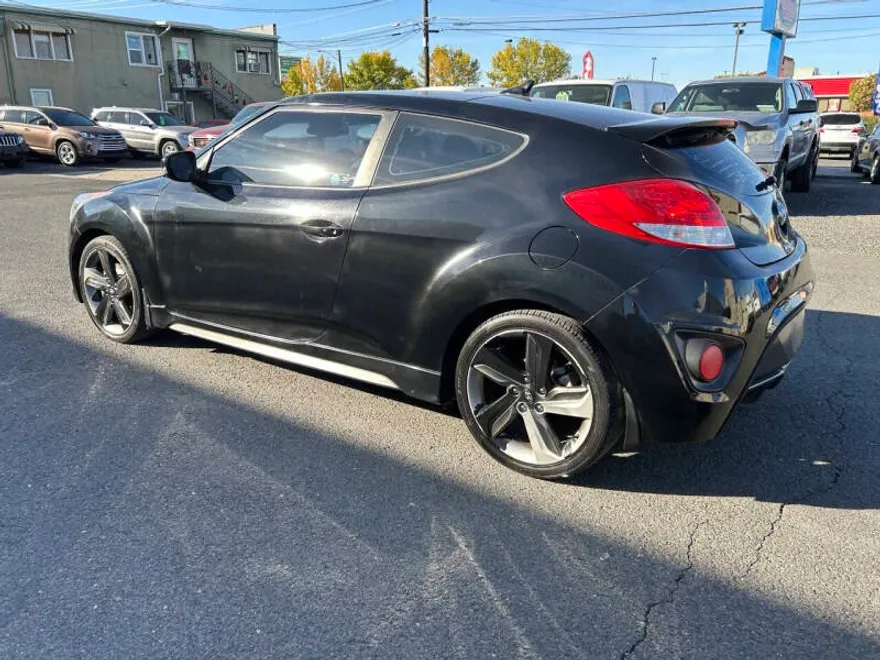 2015 Hyundai Veloster Turbo photo 1