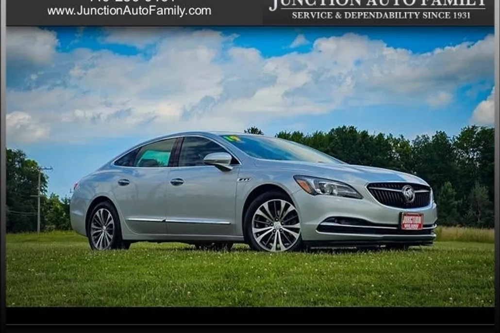 2019 Buick LaCrosse Essence photo 1