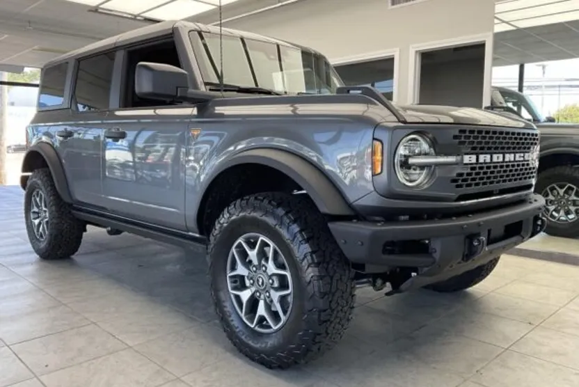 2025 Ford Bronco Big Bend photo 1