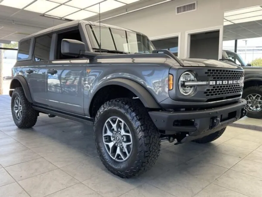 2025 Ford Bronco Big Bend photo 1