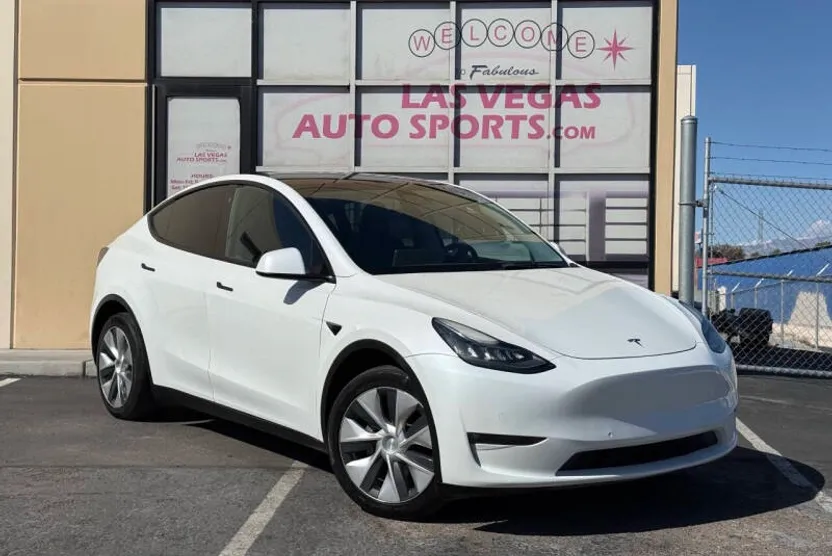 2021 Tesla Model Y Long Range photo 1