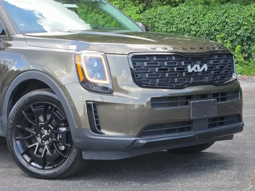 2022 Kia Telluride EX photo 1