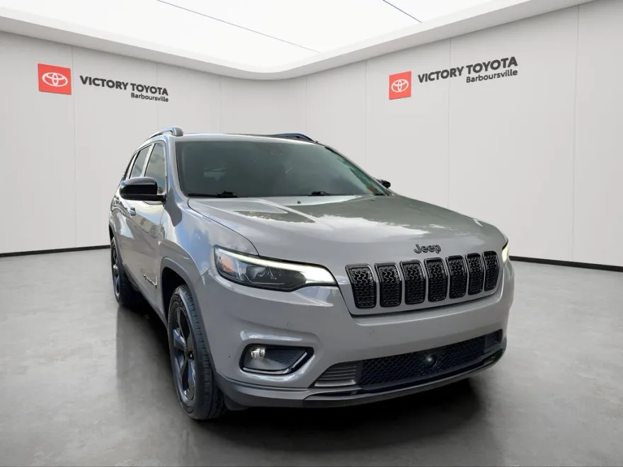 2023 Jeep Cherokee Altitude photo 1