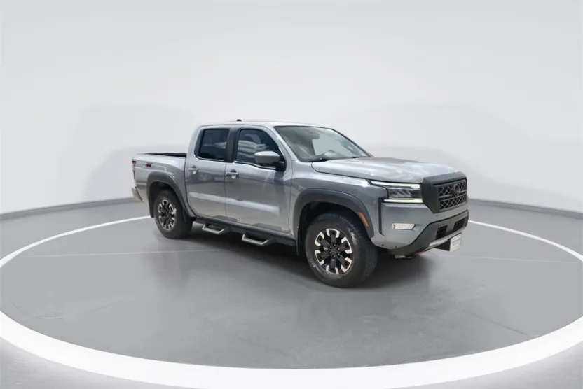 2023 Nissan Frontier PRO-4X photo 1