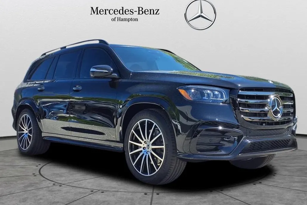 2025 Mercedes Benz GLS 450 4MATIC photo 1
