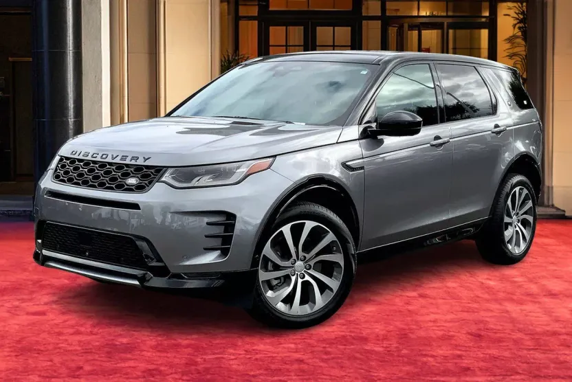 2024 Land Rover Discovery Sport Dynamic SE photo 1