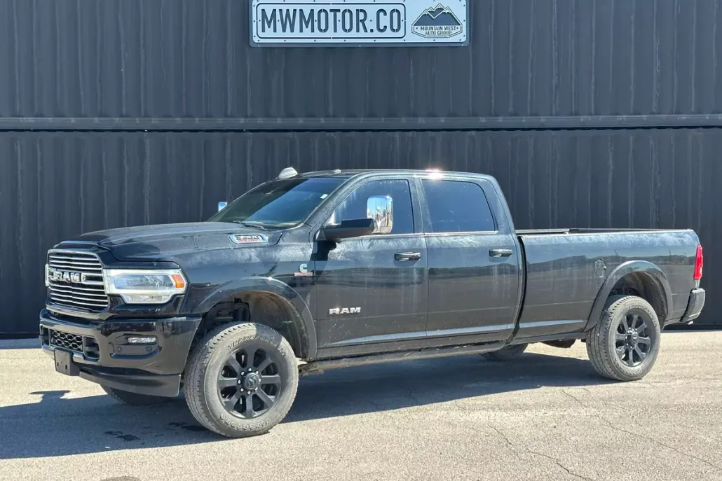 2022 Ram 3500 Laramie photo 1