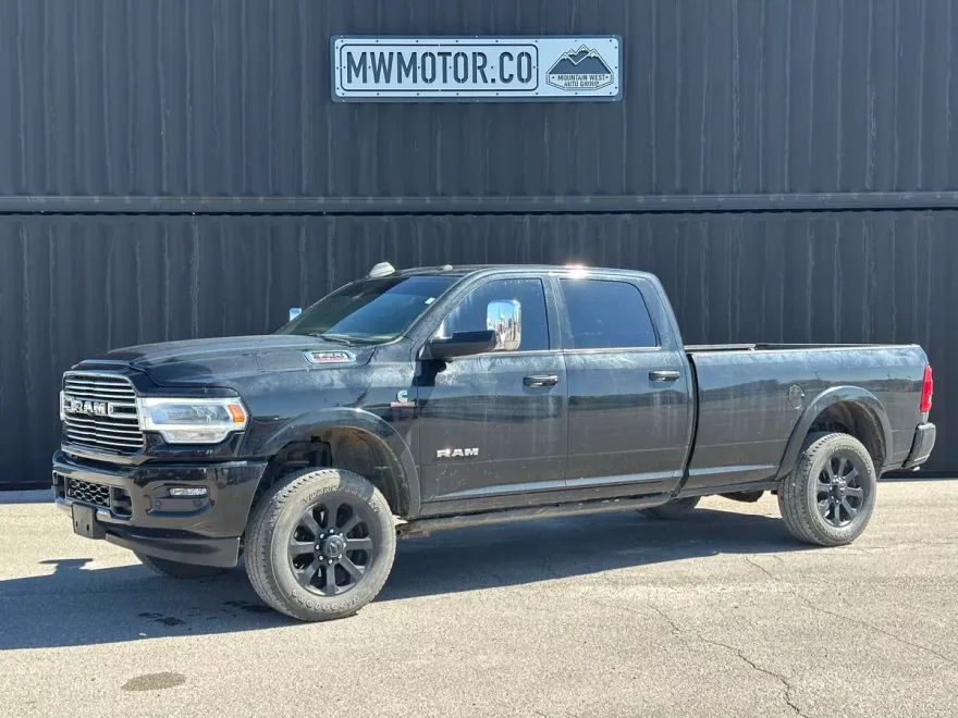 2022 Ram 3500 Laramie photo 1