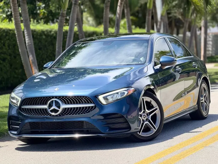 2021 Mercedes Benz A 220 4MATIC photo 1