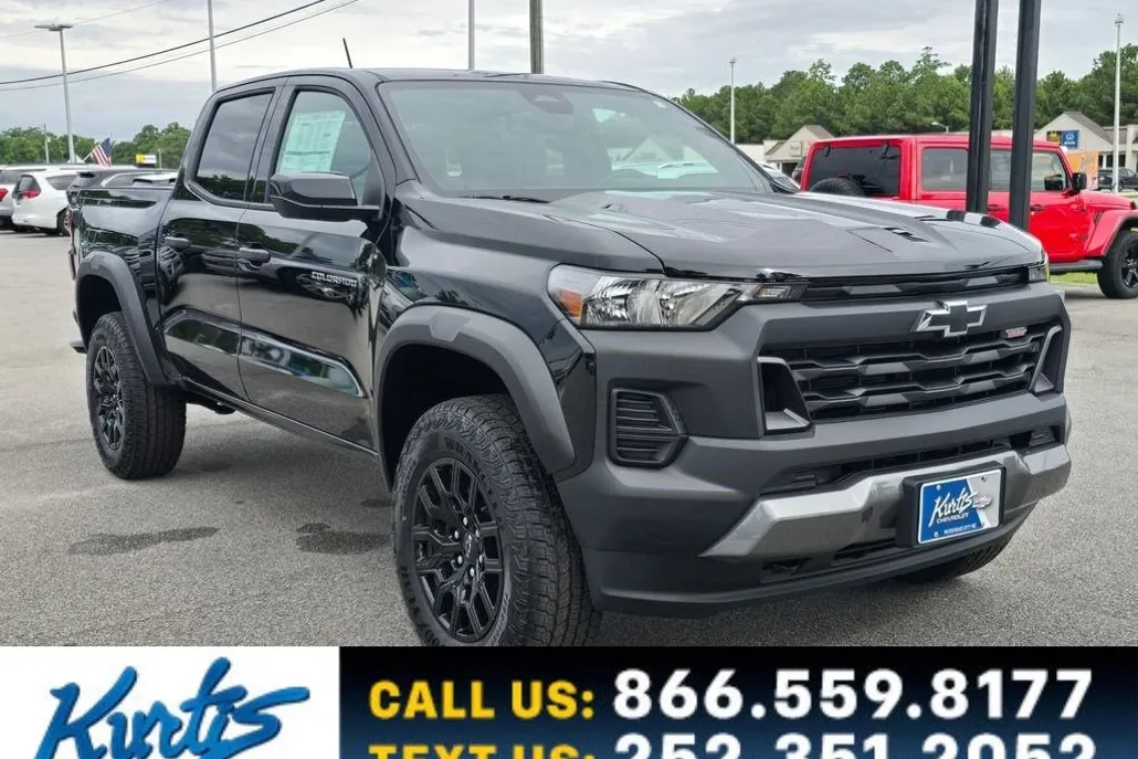 2026 Chevrolet Colorado Trail Boss photo 1