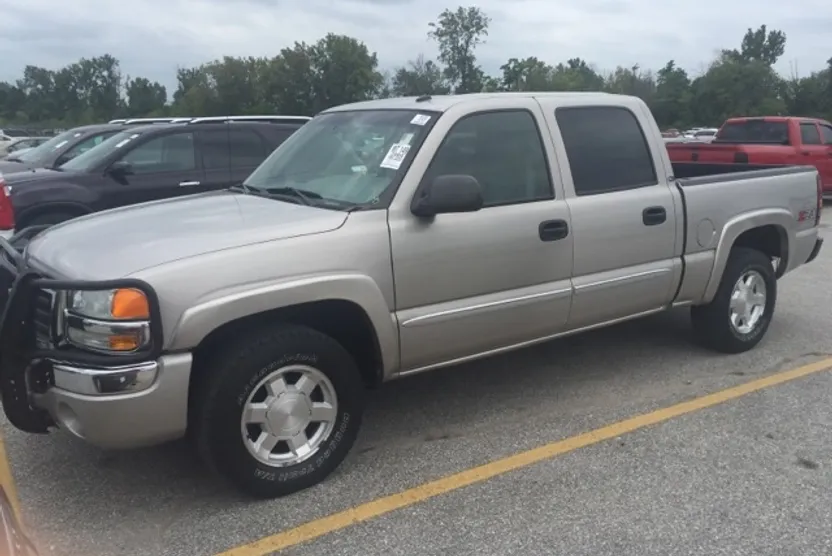 2004 Gmc Sierra 1500 photo 1