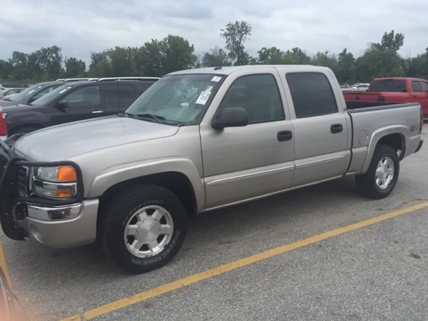 2004 Gmc Sierra 1500 photo 1