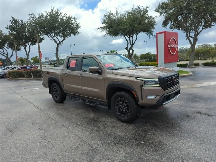 2023 Nissan Frontier PRO-4X photo 1