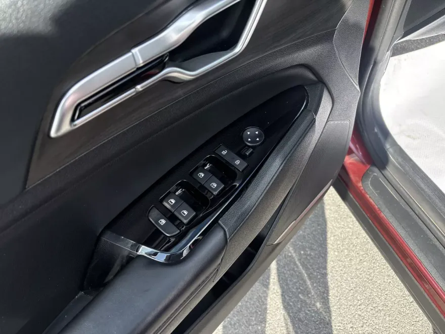 2023 Kia Sportage X-Line photo 1