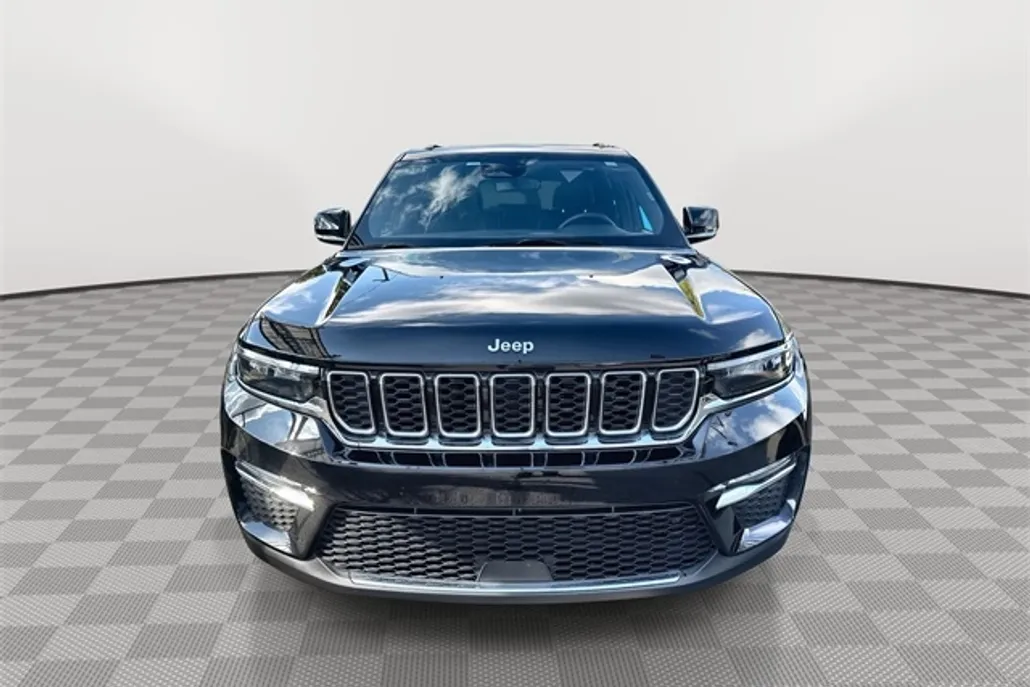 2024 Jeep Grand Cherokee Limited photo 1