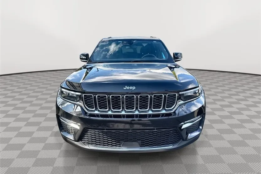 2024 Jeep Grand Cherokee Limited photo 1