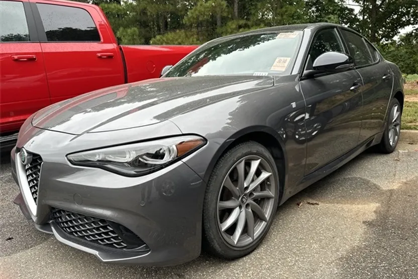 2024 Alfa Romeo Giulia Ti photo 1