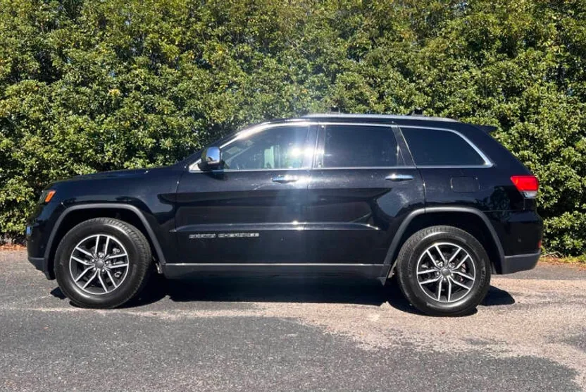 2019 Jeep Grand Cherokee Limited photo 1