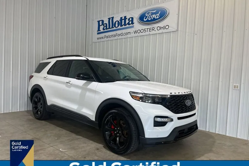 2022 Ford Explorer ST photo 1