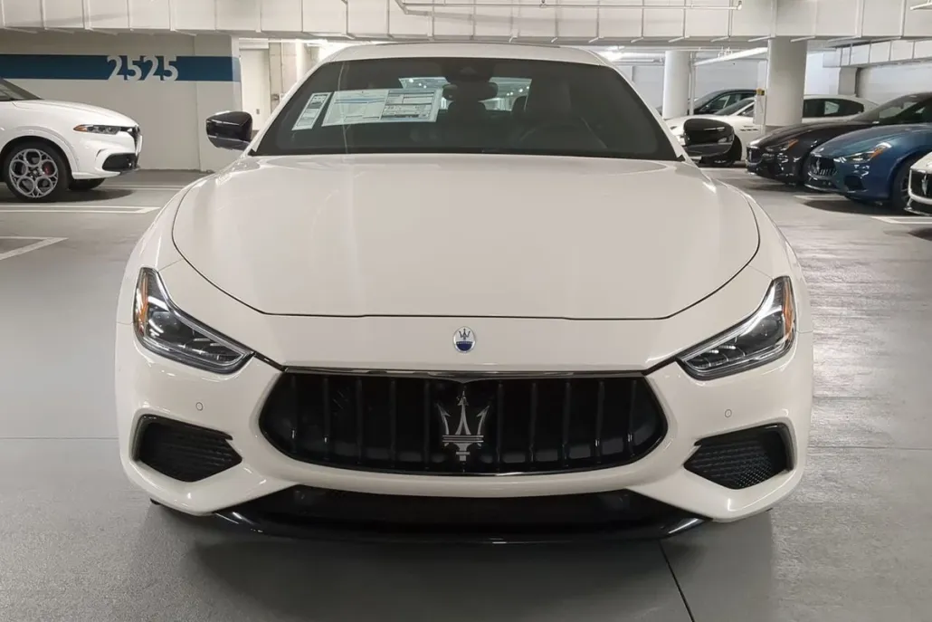 2024 Maserati Ghibli Modena Q4 photo 1