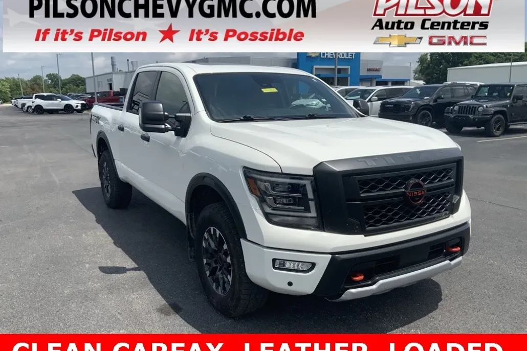 2023 Nissan Titan PRO-4X photo 1